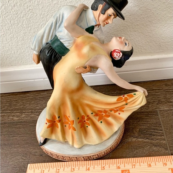 Flamenco Dancers whiskey Decanter footlights spotlights - Picture 2 of 16